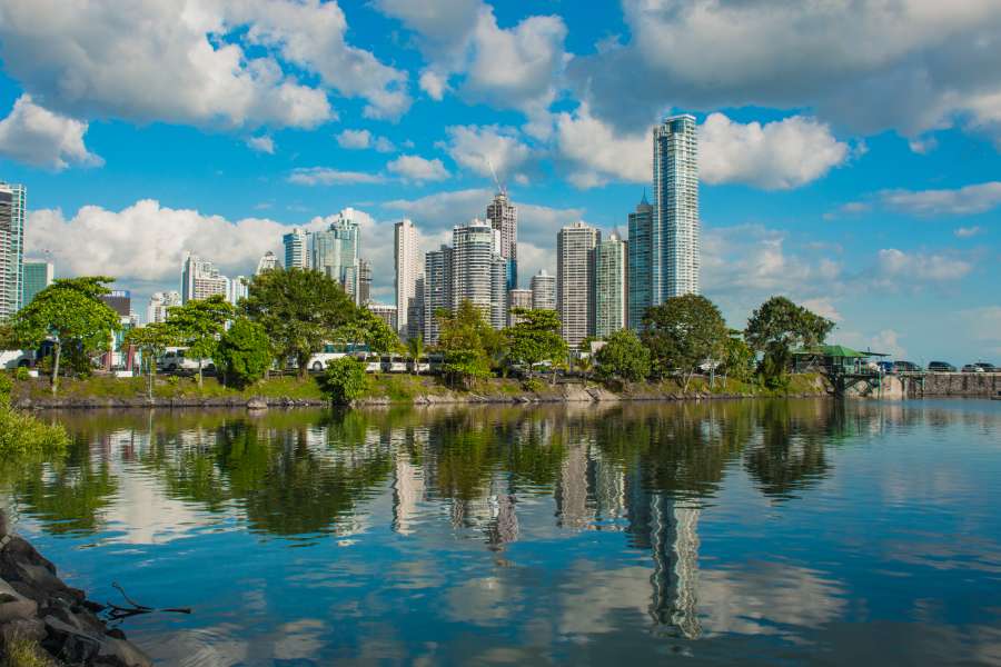 11 Panamanian flag cruises receive annual safety inspection certification 